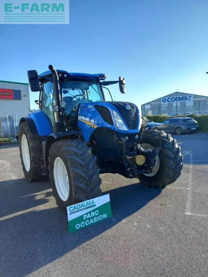 New Holland t7.225 - Traktor: pilt 2 New Holland t7.225 - Traktor: pilt 2