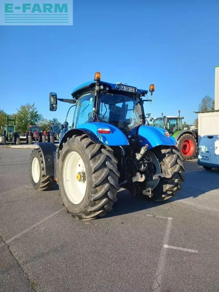 New Holland t7.225 - Traktor: pilt 4 New Holland t7.225 - Traktor: pilt 4