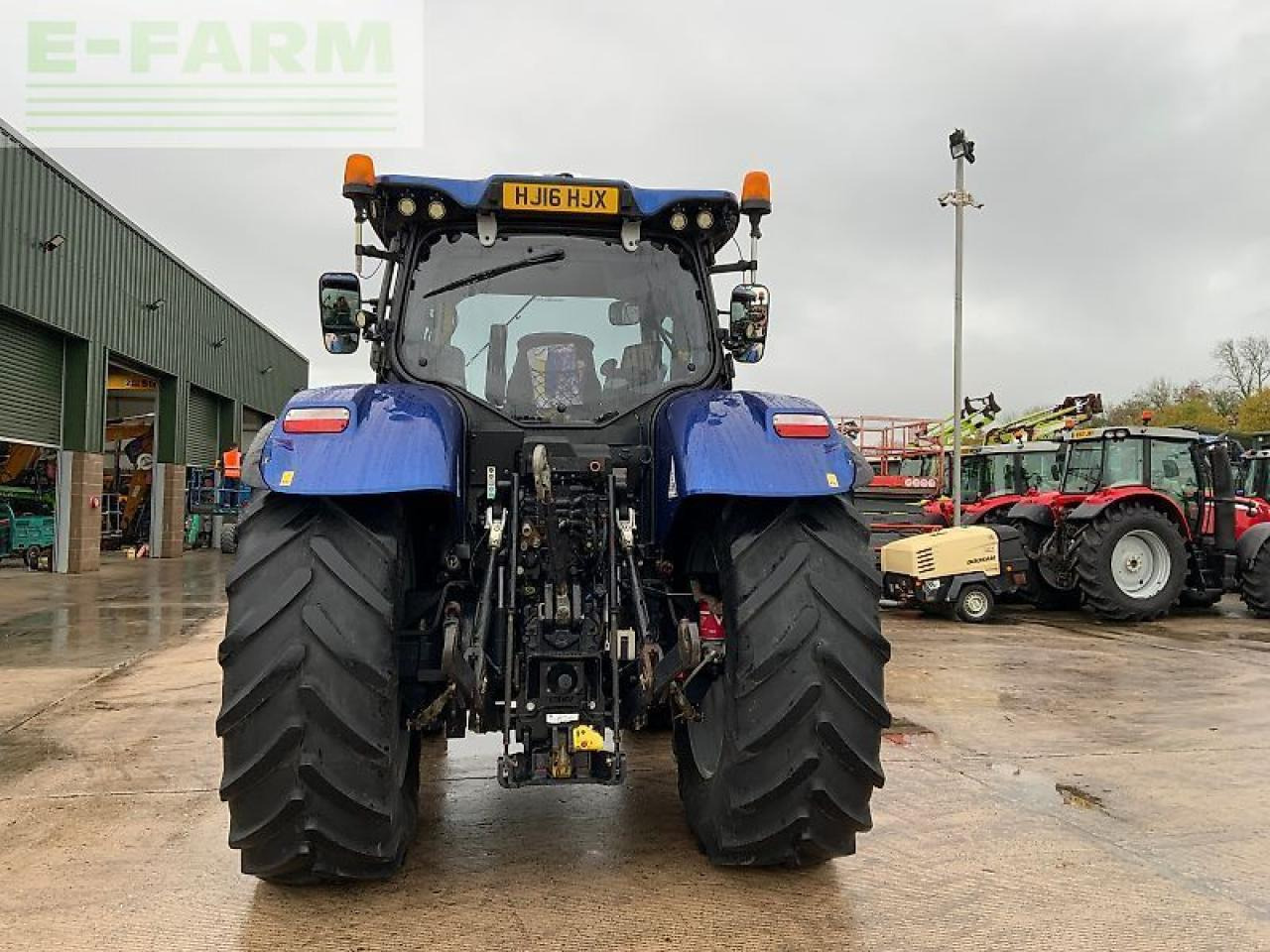 New Holland t7.225 blue power tractor (st25102) - Traktor: pilt 3 New Holland t7.225 blue power tractor (st25102) - Traktor: pilt 3