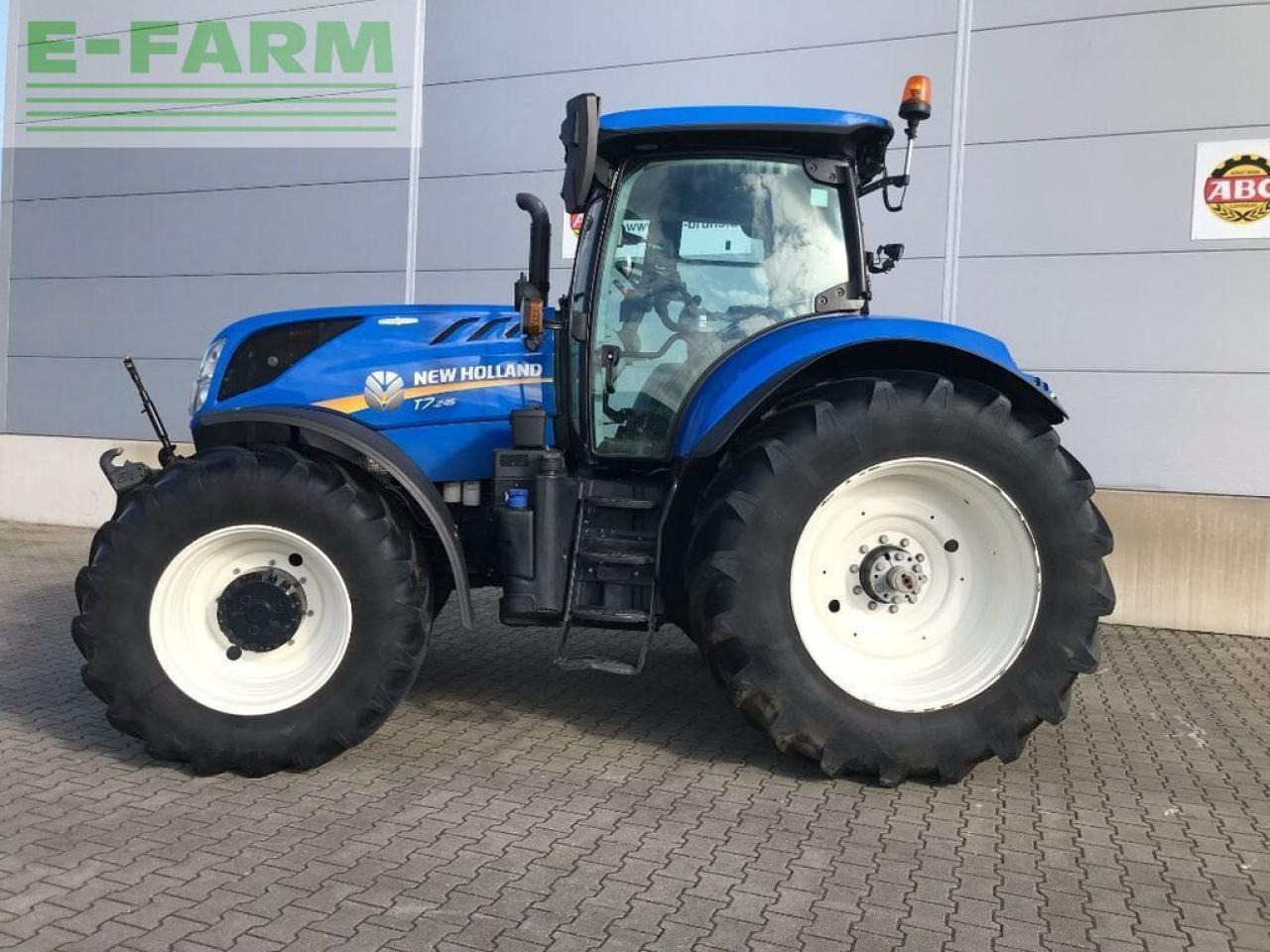 New Holland t7.245 autocommand - Traktor: pilt 2 New Holland t7.245 autocommand - Traktor: pilt 2