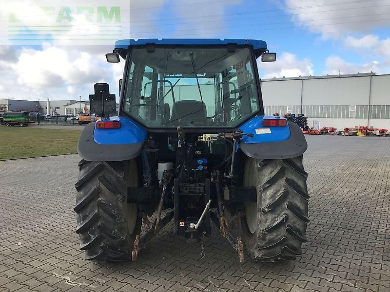 New Holland tl 90 a dt A - Traktor: pilt 3 New Holland tl 90 a dt A - Traktor: pilt 3