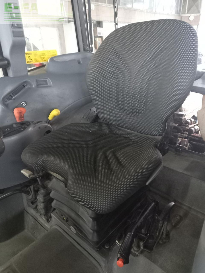 New Holland tn-d 70 D - Traktor: pilt 2 New Holland tn-d 70 D - Traktor: pilt 2