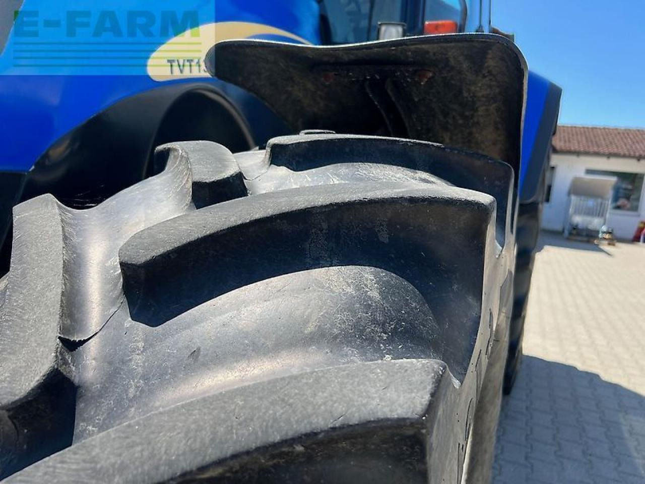New Holland tvt 135 - Traktor: pilt 2 New Holland tvt 135 - Traktor: pilt 2