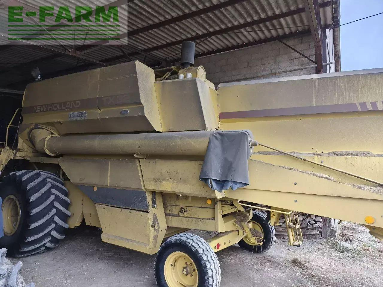 New Holland tx 32 - Kombain: pilt 1 New Holland tx 32 - Kombain: pilt 1