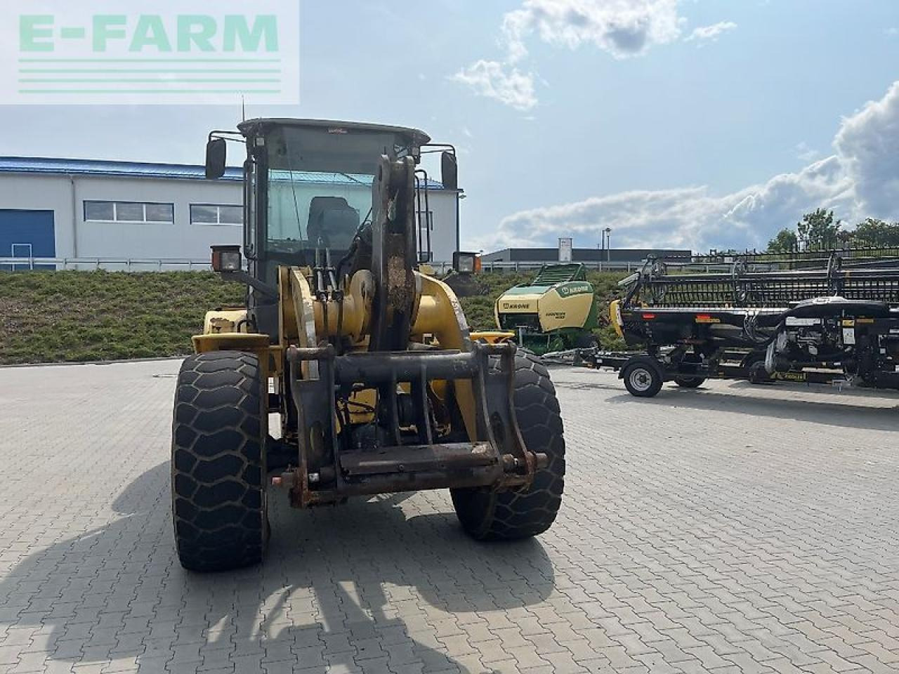 Miniekskavaator New Holland w 130 b: pilt 7