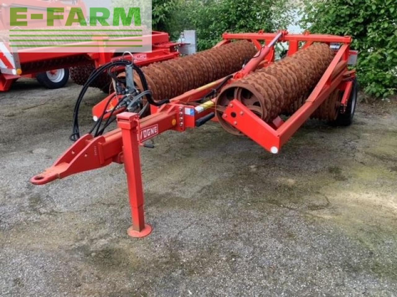 Quivogne rollmot8.30 - Kombain-külvimasin: pilt 2 Quivogne rollmot8.30 - Kombain-külvimasin: pilt 2