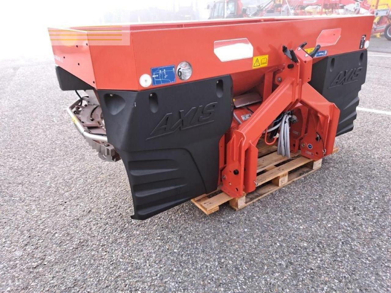 Rauch Düngerstreuer AXIS 30.2 EMC+W - Väetiselaoturid: pilt 1 Rauch Düngerstreuer AXIS 30.2 EMC+W - Väetiselaoturid: pilt 1