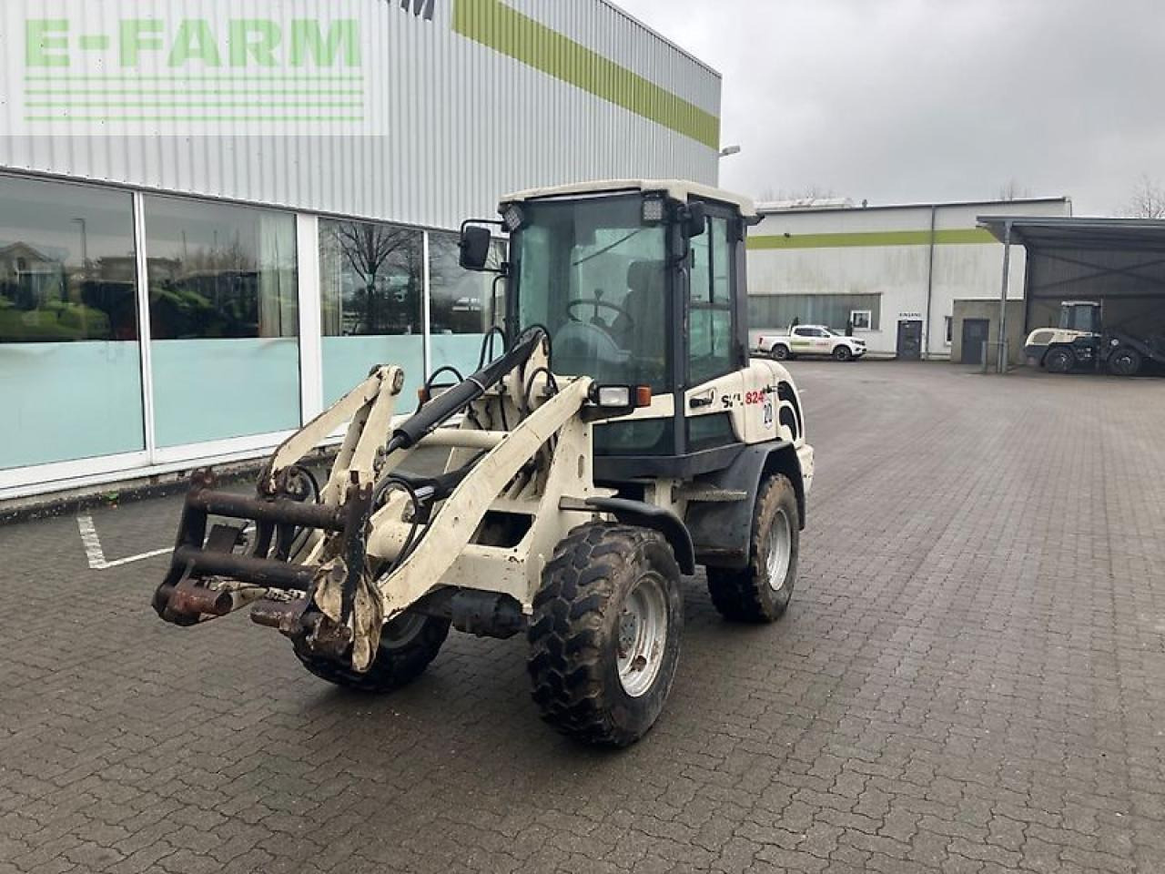 Schaeff skl 824 - Miniekskavaator: pilt 4 Schaeff skl 824 - Miniekskavaator: pilt 4