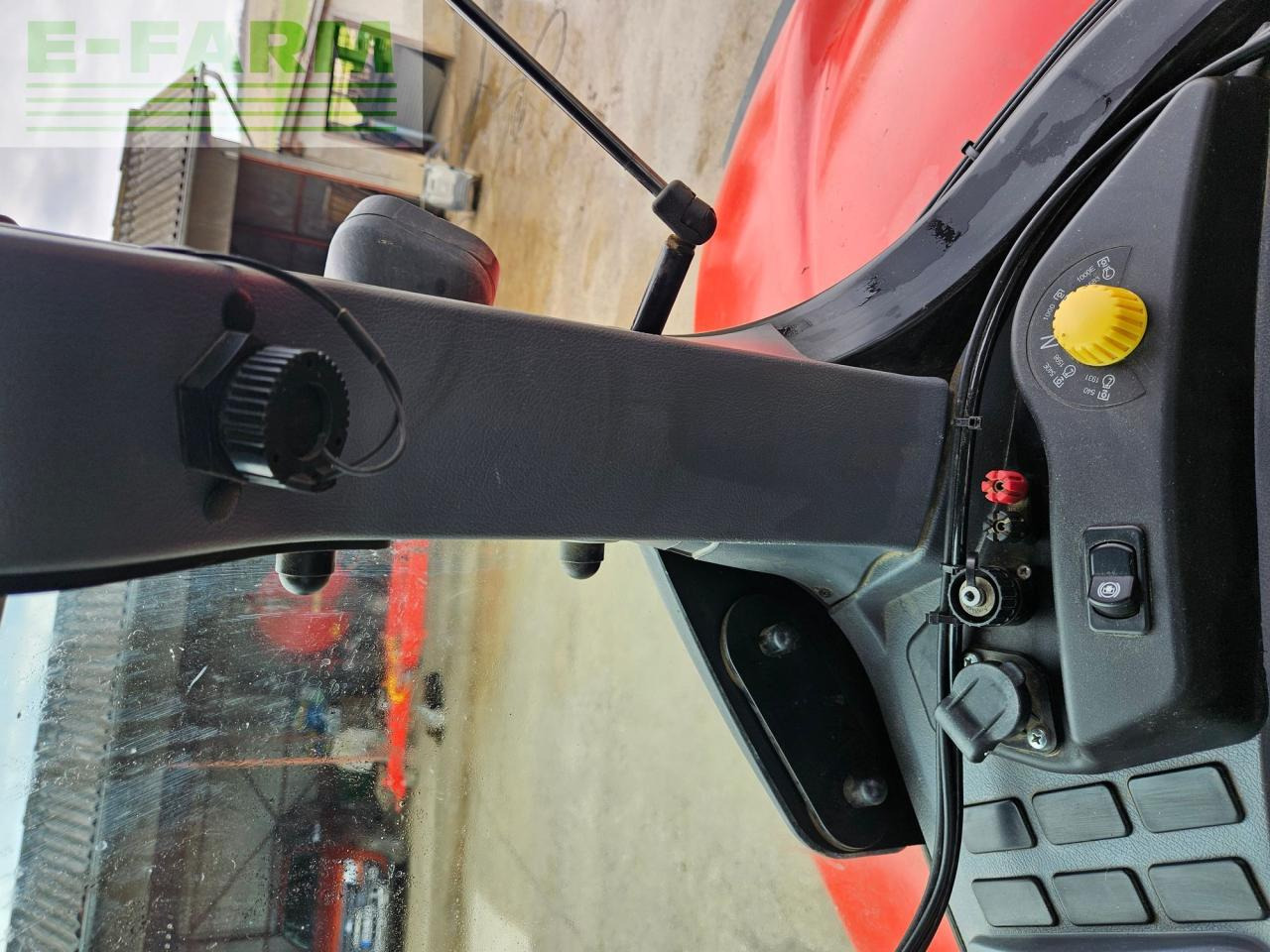 Steyr 6170 CVT - Traktor: pilt 5 Steyr 6170 CVT - Traktor: pilt 5