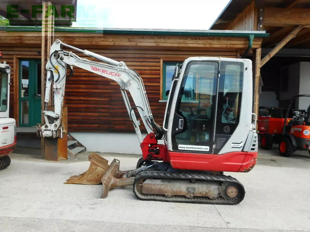 Takeuchi tb 228 ( 2.810kg ) powertilt - Miniekskavaator: pilt 1 Takeuchi tb 228 ( 2.810kg ) powertilt - Miniekskavaator: pilt 1