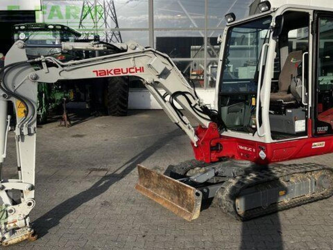 Takeuchi tb 230 - Miniekskavaator: pilt 4 Takeuchi tb 230 - Miniekskavaator: pilt 4
