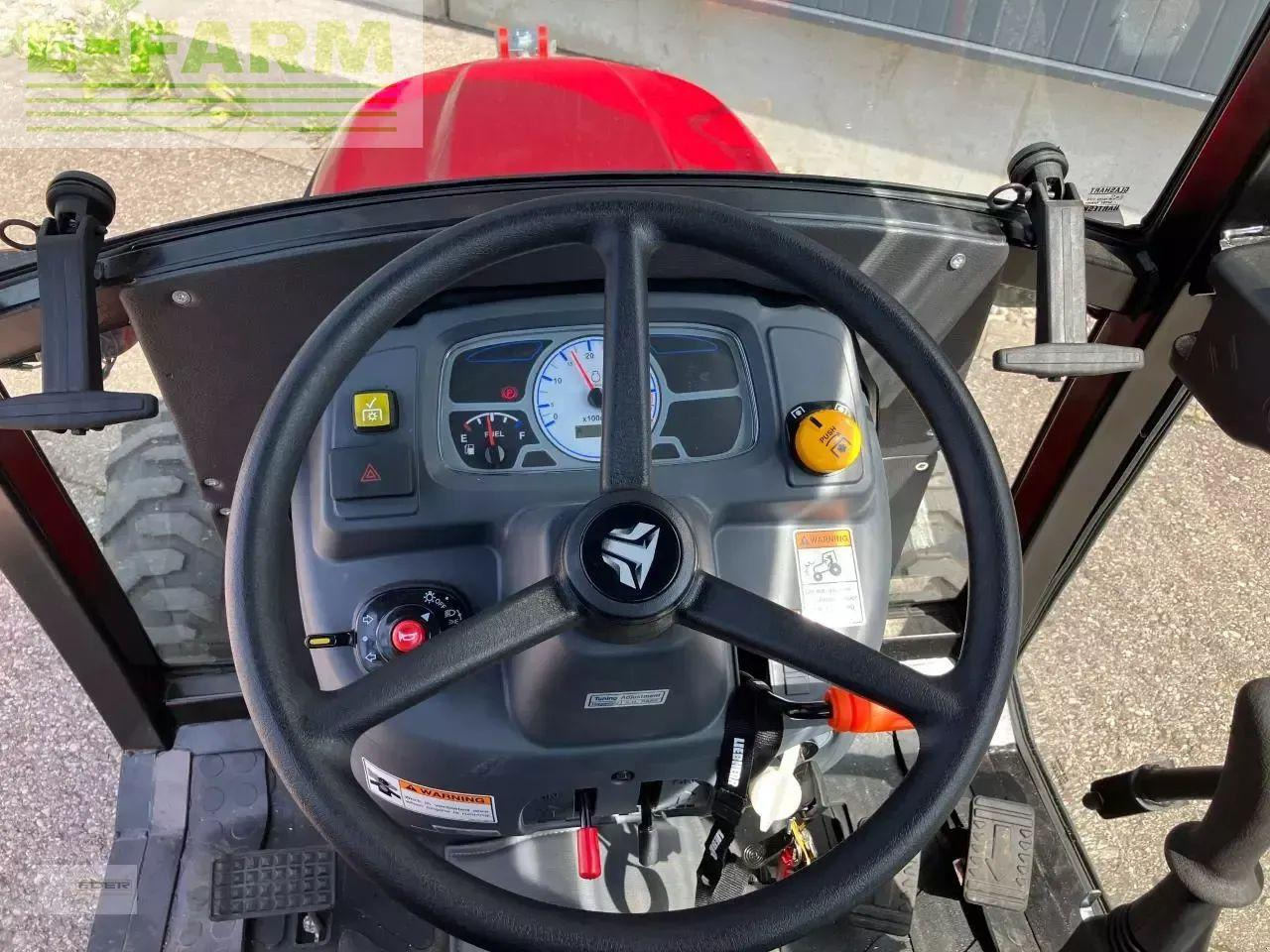 Tym ts 255 nh kabine - Traktor: pilt 5 Tym ts 255 nh kabine - Traktor: pilt 5
