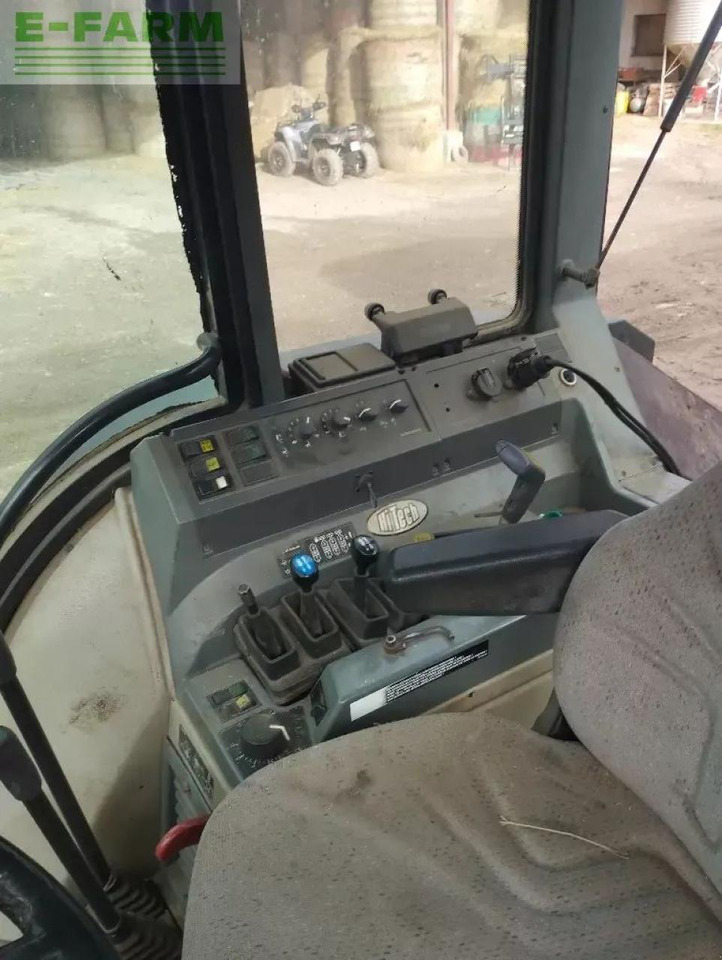 Valtra 8050 hitech HiTech - Traktor: pilt 3 Valtra 8050 hitech HiTech - Traktor: pilt 3