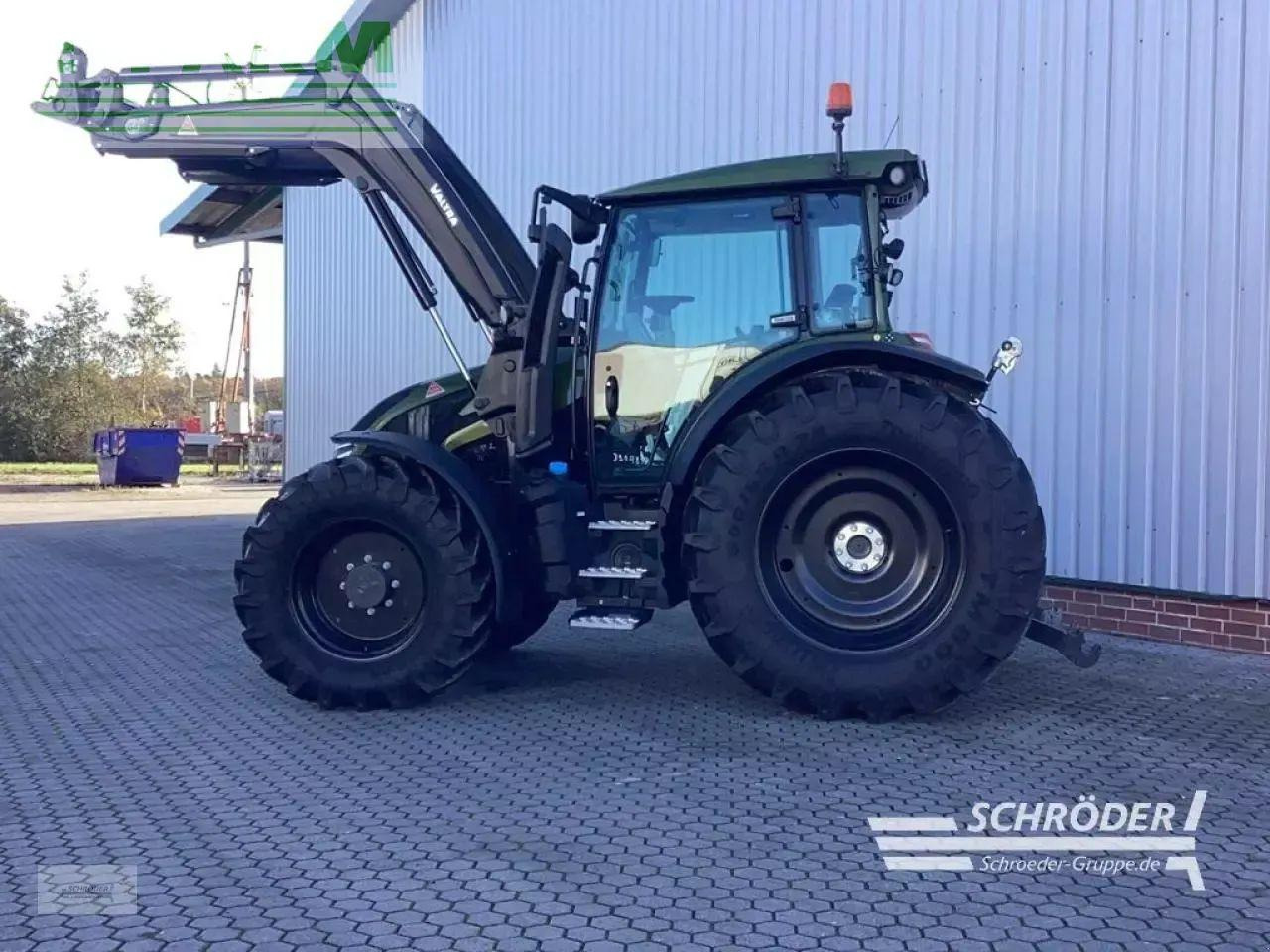 Valtra g 135 a - Traktor: pilt 2 Valtra g 135 a - Traktor: pilt 2