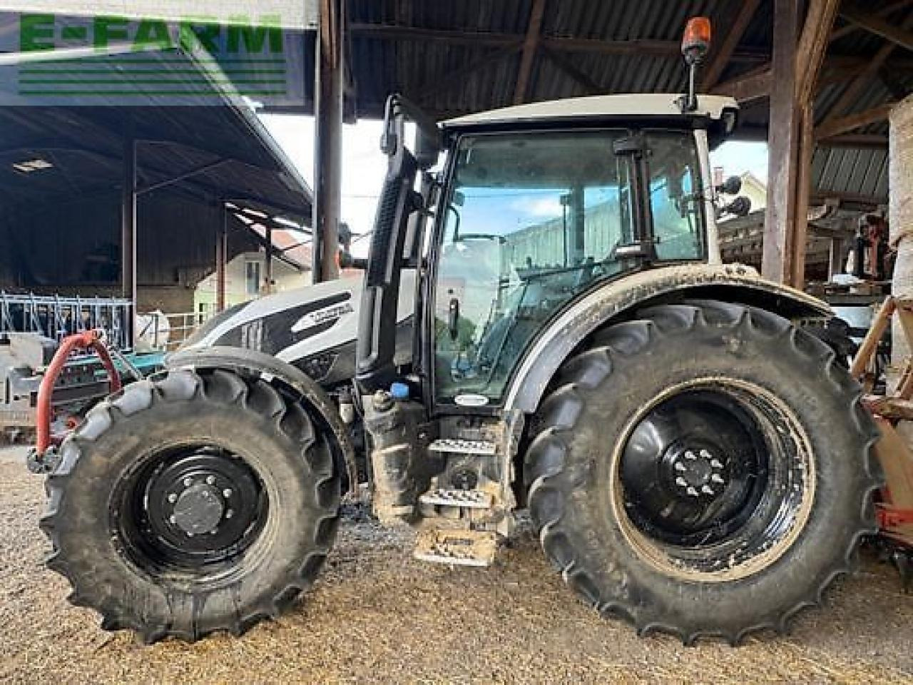 Valtra g125e active Active - Traktor: pilt 3 Valtra g125e active Active - Traktor: pilt 3