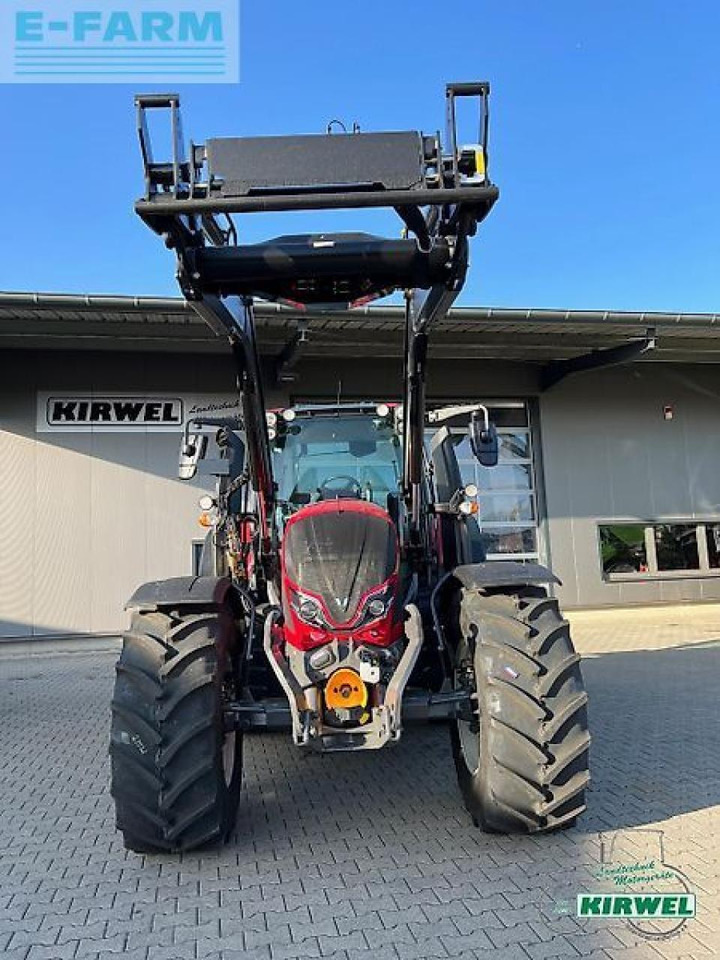 Traktor Valtra n 155 active Active: pilt 6