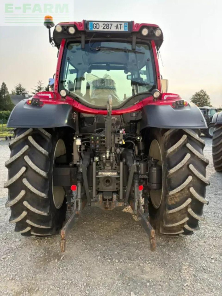 Valtra n135h - Traktor: pilt 4 Valtra n135h - Traktor: pilt 4