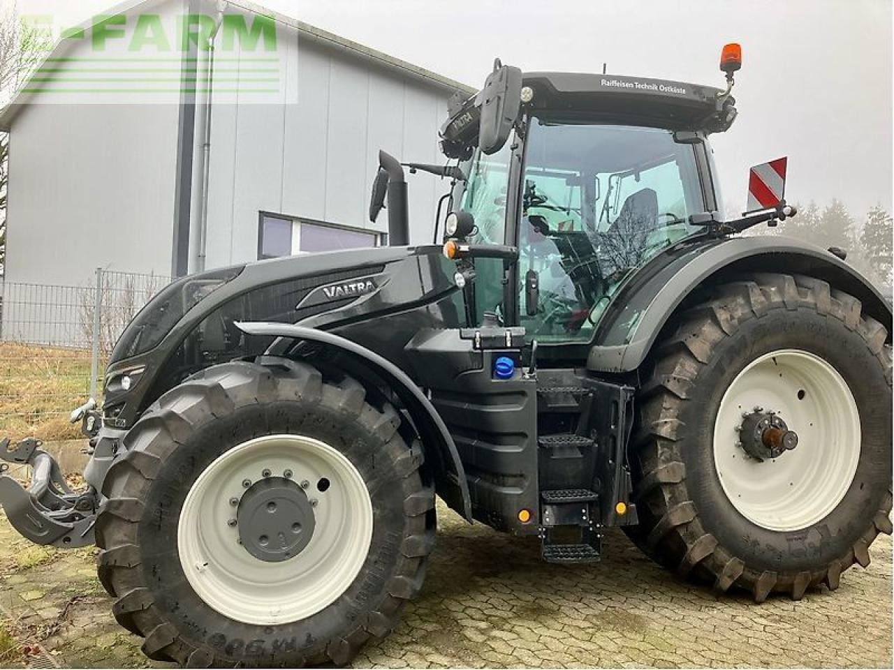 Valtra s324 smarttouch mr19 - Traktor: pilt 2 Valtra s324 smarttouch mr19 - Traktor: pilt 2