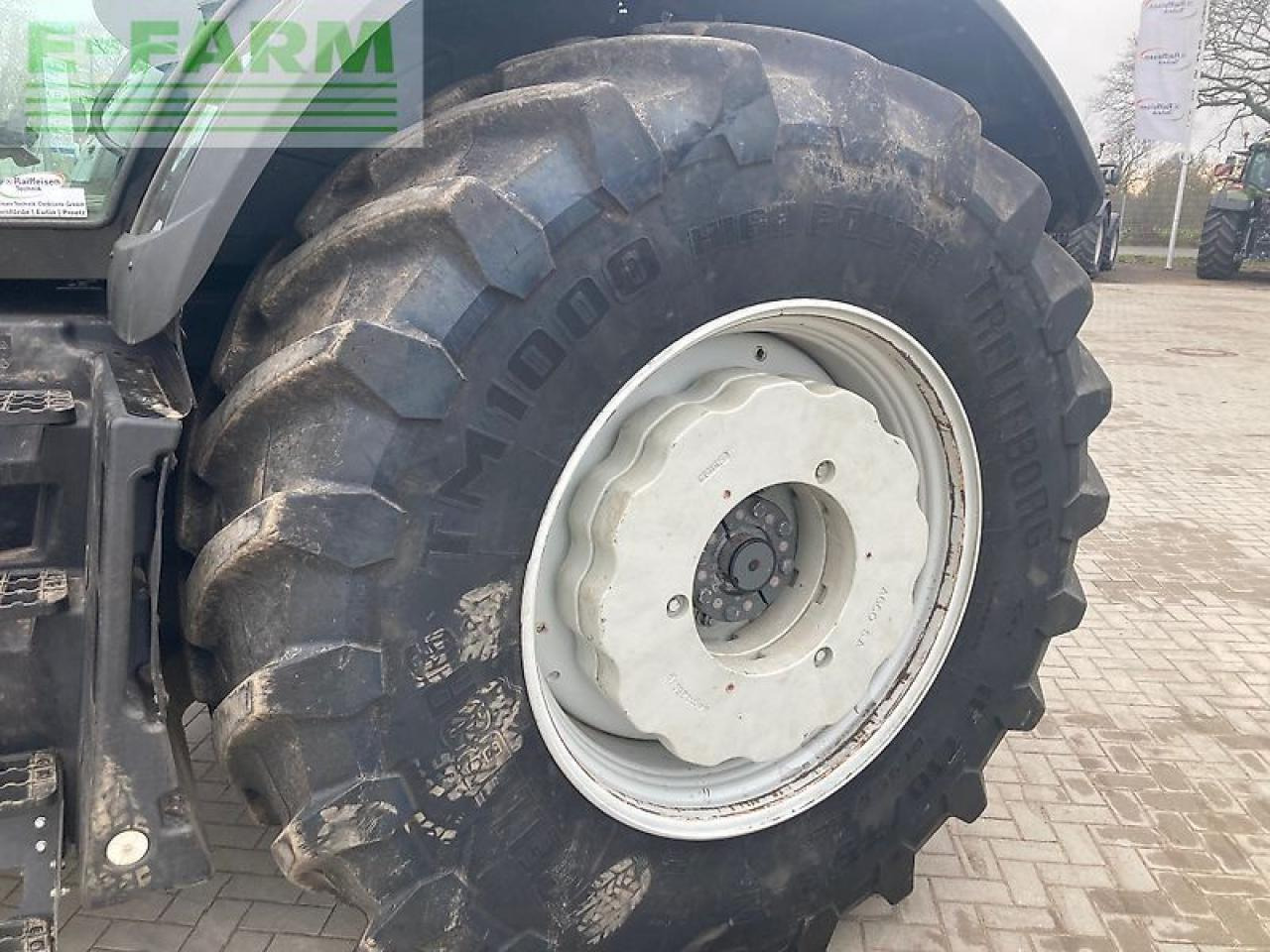 Valtra s374 smarttouch - Traktor: pilt 5 Valtra s374 smarttouch - Traktor: pilt 5