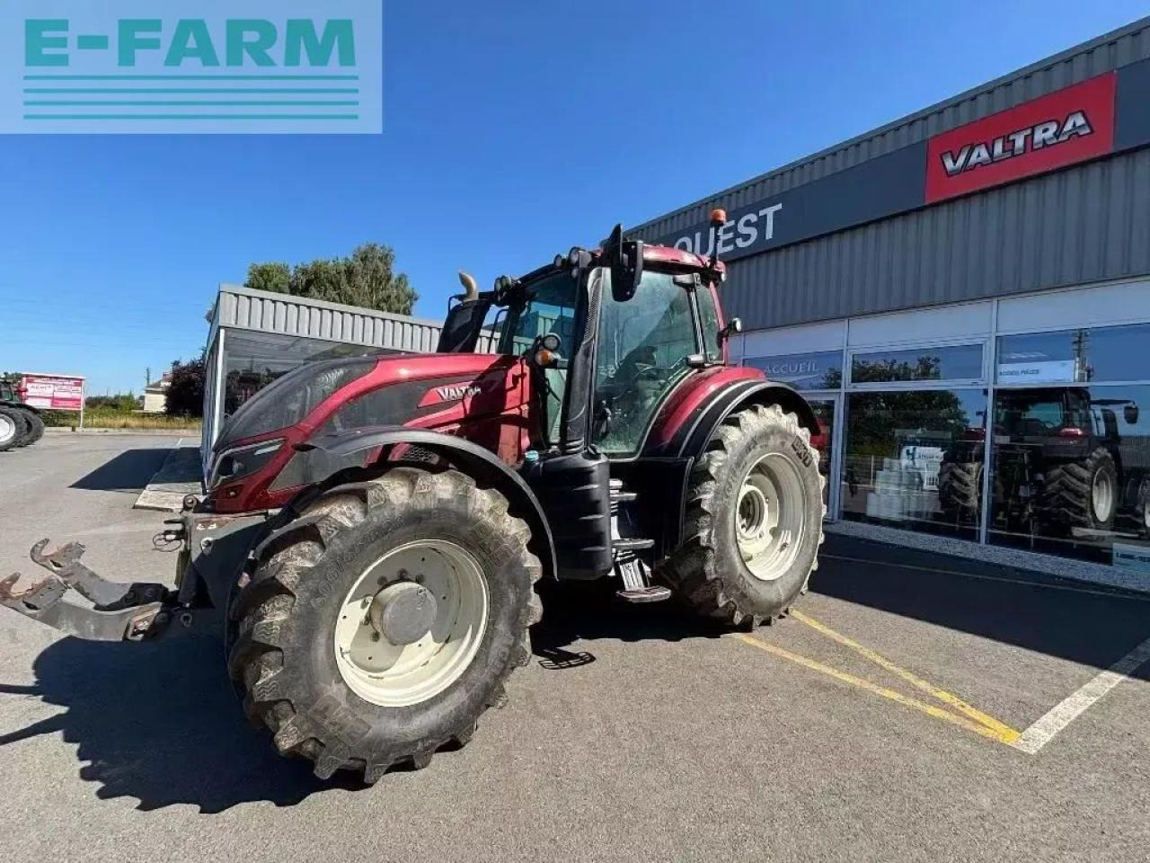 Valtra t 214d - Traktor: pilt 1 Valtra t 214d - Traktor: pilt 1