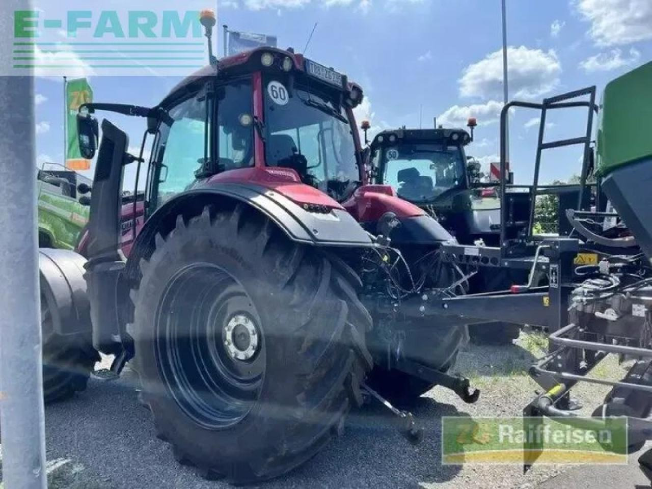 Valtra t 235 - Traktor: pilt 2 Valtra t 235 - Traktor: pilt 2