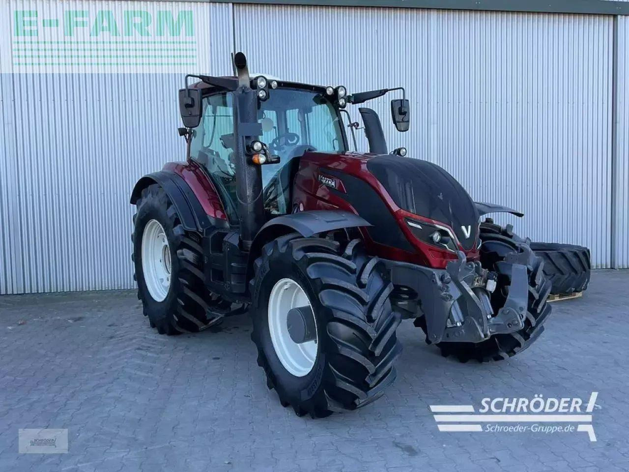 Valtra t 254 v smarttouch - Traktor: pilt 1 Valtra t 254 v smarttouch - Traktor: pilt 1