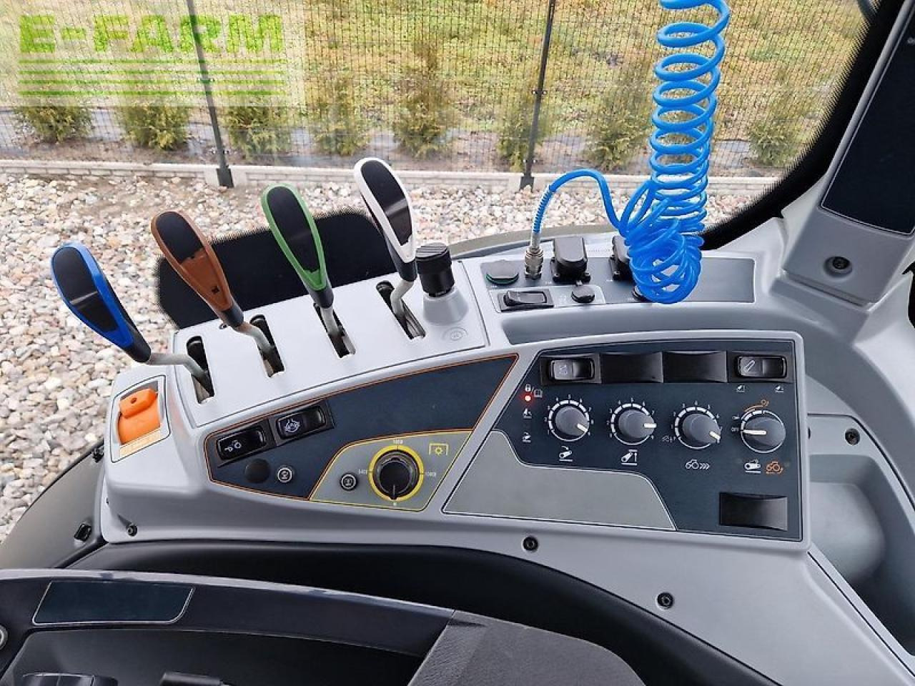 Traktor Valtra t154 active Active: pilt 10