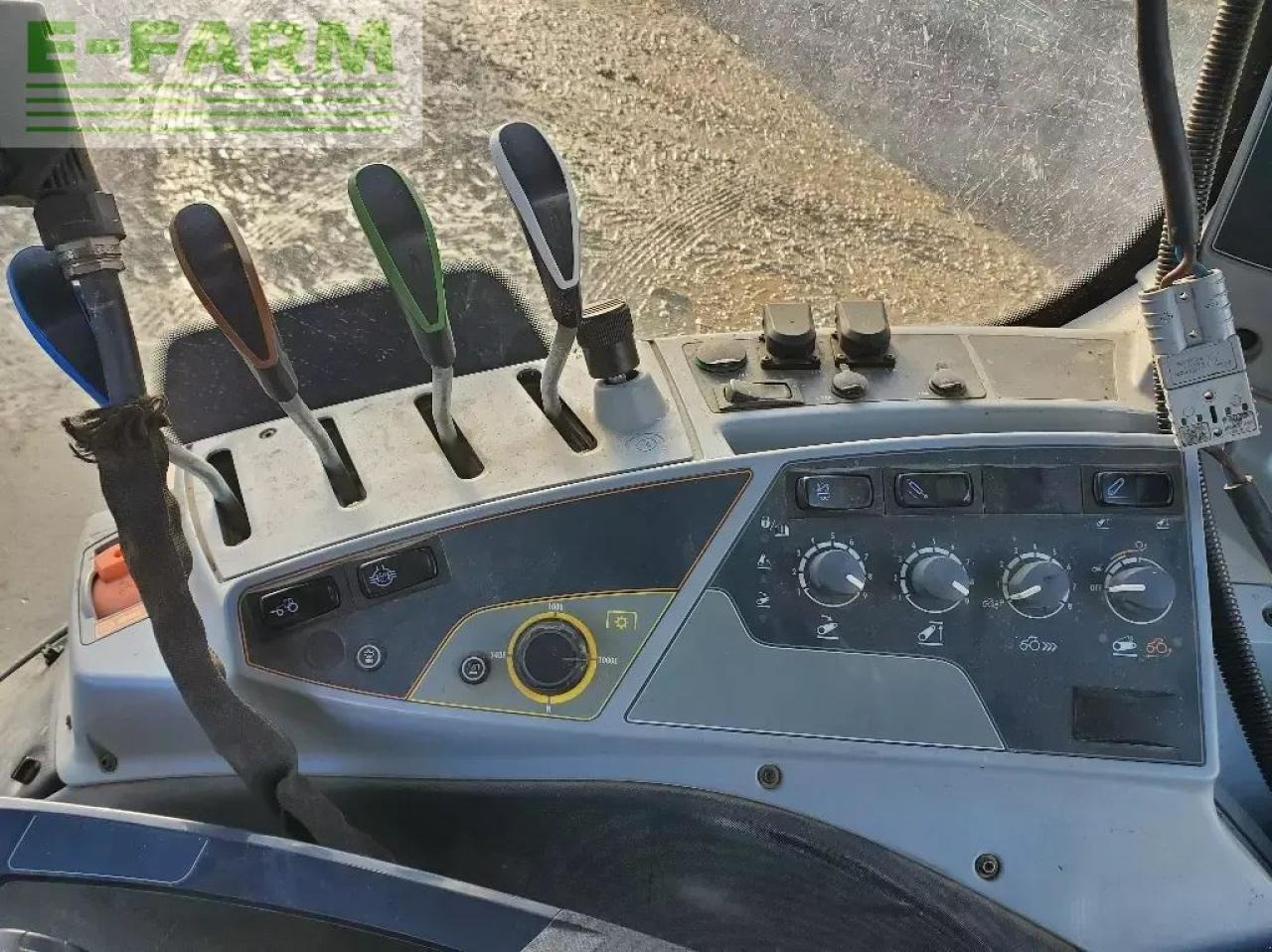 Valtra t214 active *** garantie 1 an ***** Active - Traktor: pilt 2 Valtra t214 active *** garantie 1 an ***** Active - Traktor: pilt 2