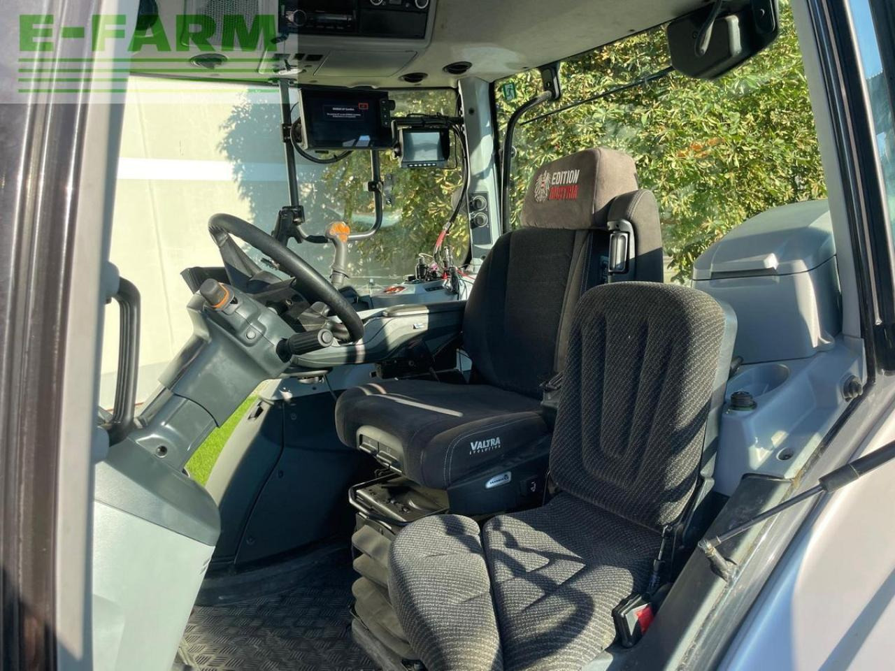 Valtra t215 direct Direct - Traktor: pilt 5 Valtra t215 direct Direct - Traktor: pilt 5