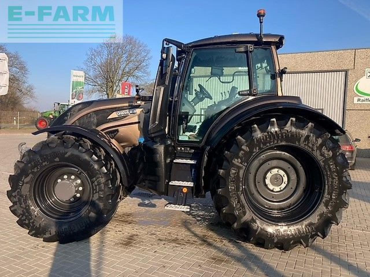 Valtra t215a - Traktor: pilt 2 Valtra t215a - Traktor: pilt 2