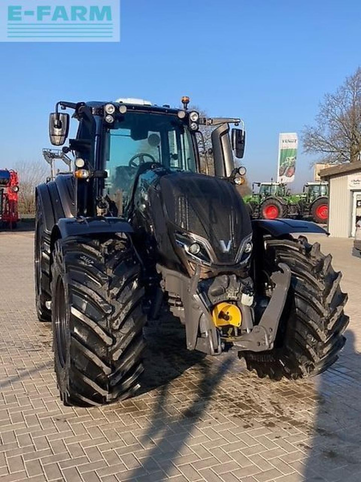 Valtra t215a - Traktor: pilt 5 Valtra t215a - Traktor: pilt 5