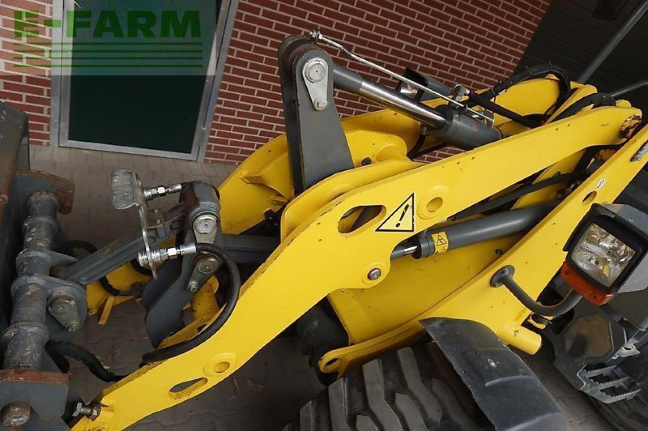 Weidemann wacker wl32 - Miniekskavaator: pilt 4 Weidemann wacker wl32 - Miniekskavaator: pilt 4