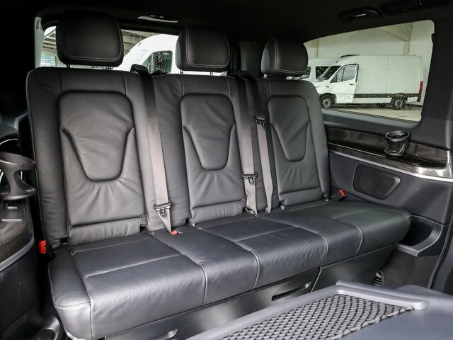 MERCEDES-BENZ EQV 300 Avantgarde,lang,6Sitze,2xSchiebetür el.... - Väikebuss, Elektribuss: pilt 3 MERCEDES-BENZ EQV 300 Avantgarde,lang,6Sitze,2xSchiebetür el.... - Väikebuss, Elektribuss: pilt 3