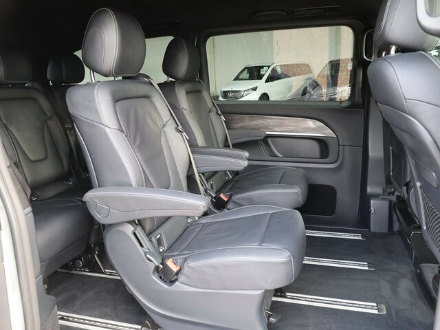 MERCEDES-BENZ EQV 300 Avantgarde,lang,7Sitze,2xSchiebetür,LED... - Väikebuss, Elektribuss: pilt 4 MERCEDES-BENZ EQV 300 Avantgarde,lang,7Sitze,2xSchiebetür,LED... - Väikebuss, Elektribuss: pilt 4