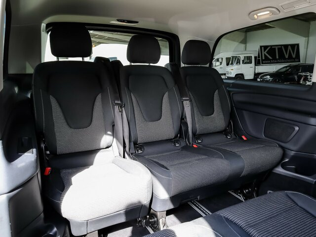 MERCEDES-BENZ EQV 300 lang,7Sitze,2xKlima,2Schiebetür el.,LED... - Väikebuss, Elektribuss: pilt 4 MERCEDES-BENZ EQV 300 lang,7Sitze,2xKlima,2Schiebetür el.,LED... - Väikebuss, Elektribuss: pilt 4