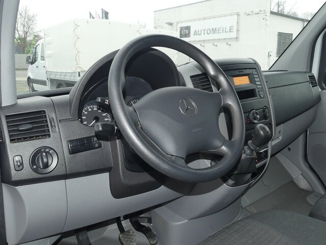 MERCEDES-BENZ Sprinter 311 CDI DOKA Pritsche,AHK,Standheizung - Madelauto, Meeskonnaauto: pilt 4 MERCEDES-BENZ Sprinter 311 CDI DOKA Pritsche,AHK,Standheizung - Madelauto, Meeskonnaauto: pilt 4