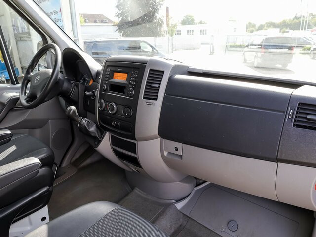 MERCEDES-BENZ Sprinter 316CDI DOKA,Allrad,AHK,Standhzg.... - Tent tarbesõiduk, Meeskonnaauto: pilt 3 MERCEDES-BENZ Sprinter 316CDI DOKA,Allrad,AHK,Standhzg.... - Tent tarbesõiduk, Meeskonnaauto: pilt 3