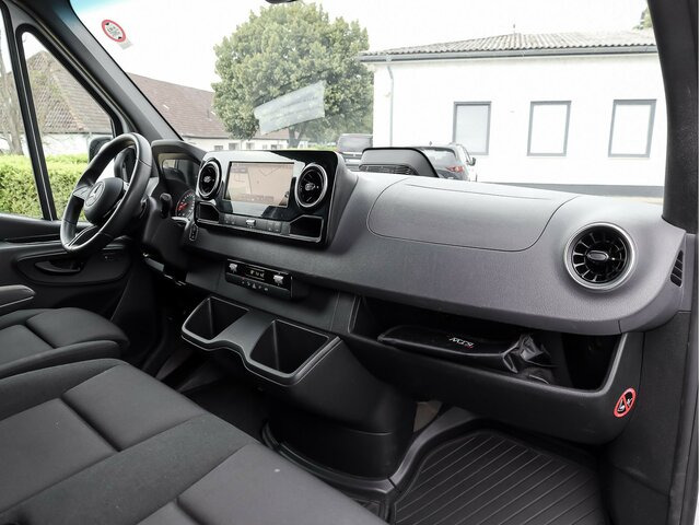 MERCEDES-BENZ Sprinter 317 CDI,L2H2,Automatik,Kamera,LED - Kaubik: pilt 4 MERCEDES-BENZ Sprinter 317 CDI,L2H2,Automatik,Kamera,LED - Kaubik: pilt 4