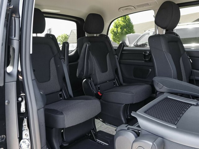 MERCEDES-BENZ V 220 d STYLE kompakt,6Sitzer,Distronic,AHK... - Väikebuss, Mikrobuss: pilt 3 MERCEDES-BENZ V 220 d STYLE kompakt,6Sitzer,Distronic,AHK... - Väikebuss, Mikrobuss: pilt 3