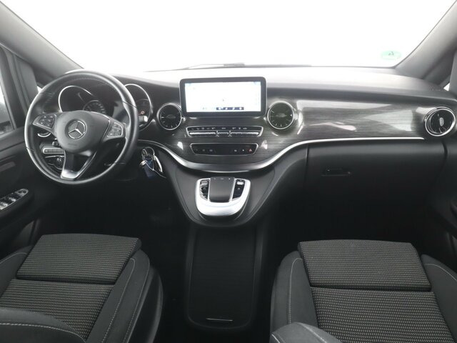 MERCEDES-BENZ V 300 Edition,lang,7-Sitzer,2Schiebetüren,Tisch... - Väikebuss, Mikrobuss: pilt 2 MERCEDES-BENZ V 300 Edition,lang,7-Sitzer,2Schiebetüren,Tisch... - Väikebuss, Mikrobuss: pilt 2