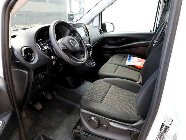 MERCEDES-BENZ Vito 114 Mixto,6 Sitzer,Klima,Navi,Tempomat... - Väikebuss, Mikrobuss: pilt 2 MERCEDES-BENZ Vito 114 Mixto,6 Sitzer,Klima,Navi,Tempomat... - Väikebuss, Mikrobuss: pilt 2