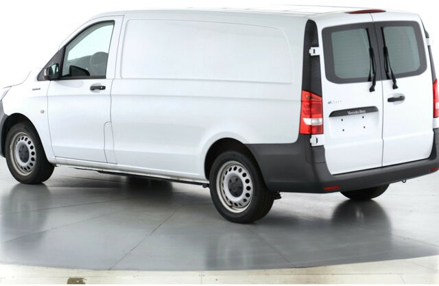 Väike kaubik, Elektrikaubik MERCEDES-BENZ eVito 111 KA,lang,3 Sitzer,Heckflügeltüren...: pilt 11