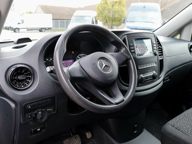 MERCEDES-BENZ eVito 111 KA,lang,Klima,Navi,Kamera,Sitzheizung... - Väike kaubik, Elektrikaubik: pilt 5 MERCEDES-BENZ eVito 111 KA,lang,Klima,Navi,Kamera,Sitzheizung... - Väike kaubik, Elektrikaubik: pilt 5