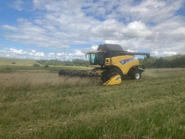 New Holland CR 980 1050er hjul og 30Fod 4 hjulstræk - Kombain: pilt 1 New Holland CR 980 1050er hjul og 30Fod 4 hjulstræk - Kombain: pilt 1