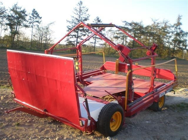 Pomi Kombi-Pack - Heinapalli mähkija: pilt 1 Pomi Kombi-Pack - Heinapalli mähkija: pilt 1