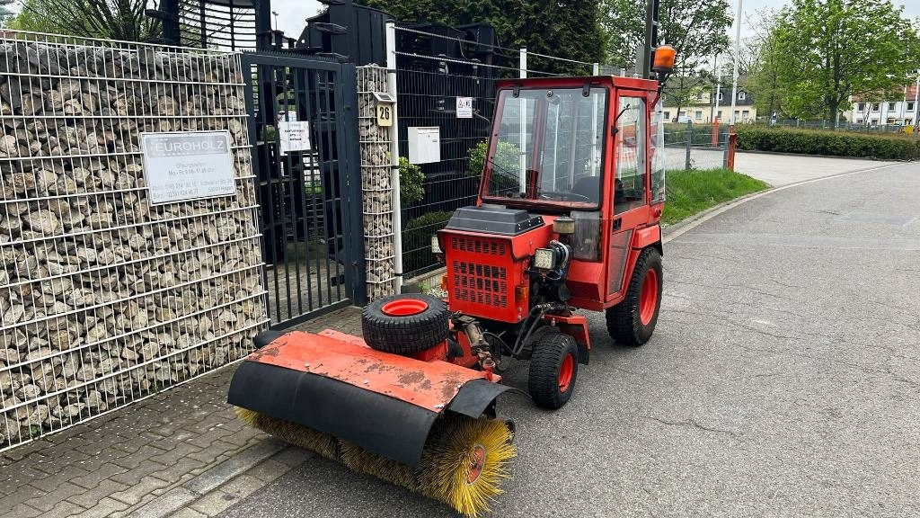 Munitsipaaltraktor Hako 2300 D Kleintraktor, hyrd. Kehrmaschine, Zapfwelle: pilt 7