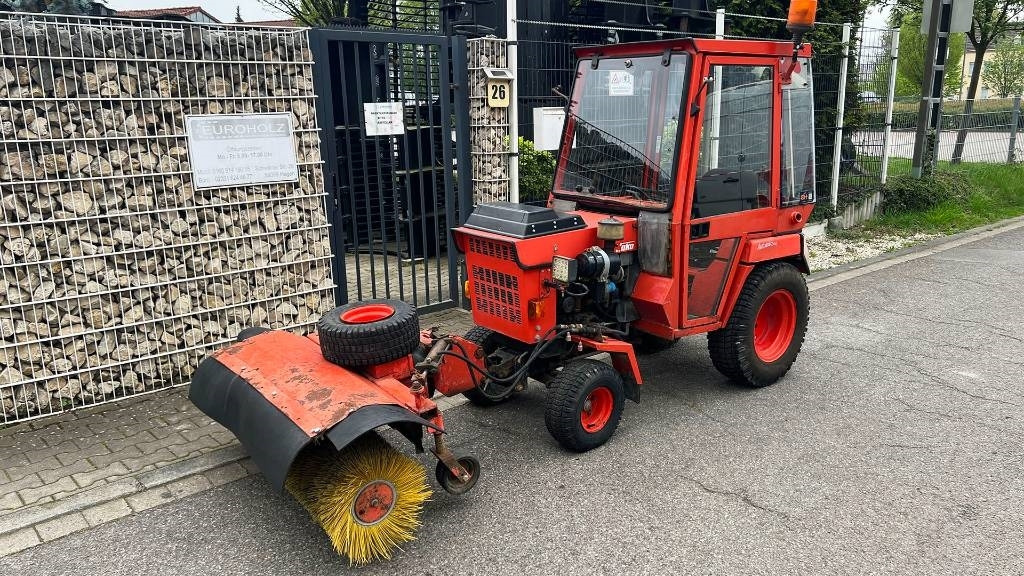 Munitsipaaltraktor Hako 2300 D Kleintraktor, hyrd. Kehrmaschine, Zapfwelle: pilt 8