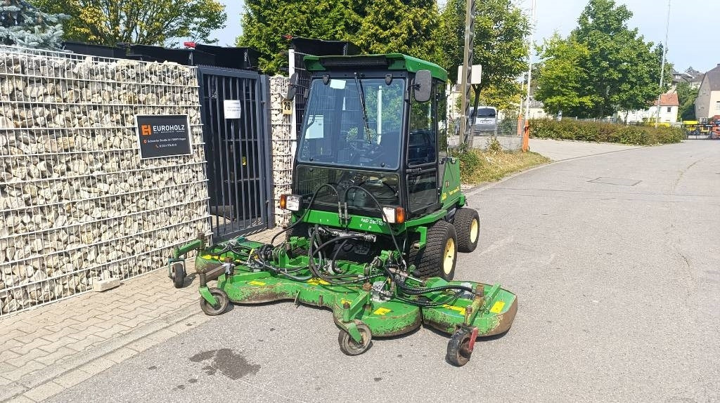 John Deere 1505 vollhydr. Großflächenmäher 3 m Mähwerk Allrad - Niiduk: pilt 1 John Deere 1505 vollhydr. Großflächenmäher 3 m Mähwerk Allrad - Niiduk: pilt 1