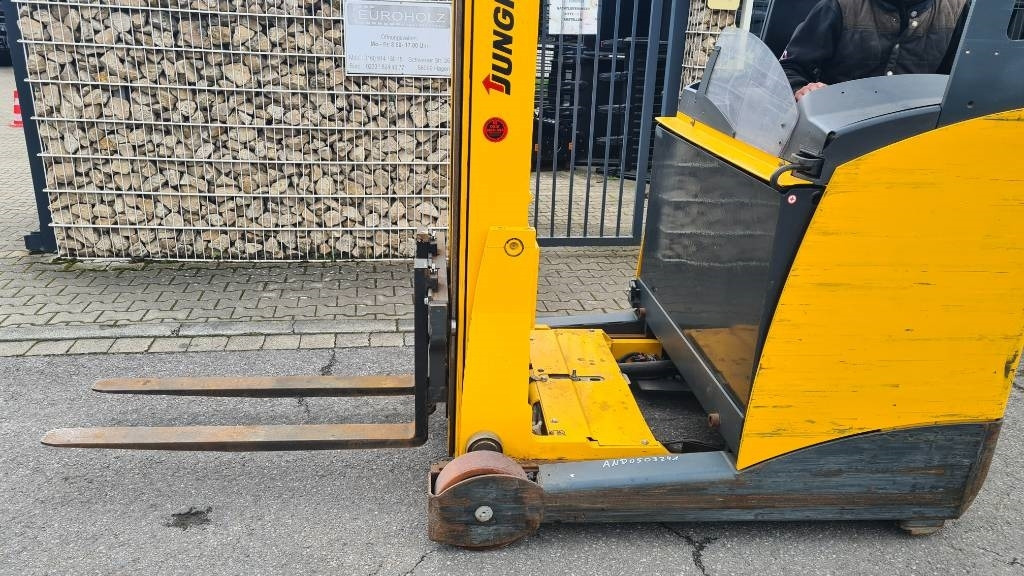 Lükandmastiga tõstuk Jungheinrich ETV 216, Triplex, 6,9 m Hubhöhe, Hubkraft 1.600 kg: pilt 19 Lükandmastiga tõstuk Jungheinrich ETV 216, Triplex, 6,9 m Hubhöhe, Hubkraft 1.600 kg: pilt 19