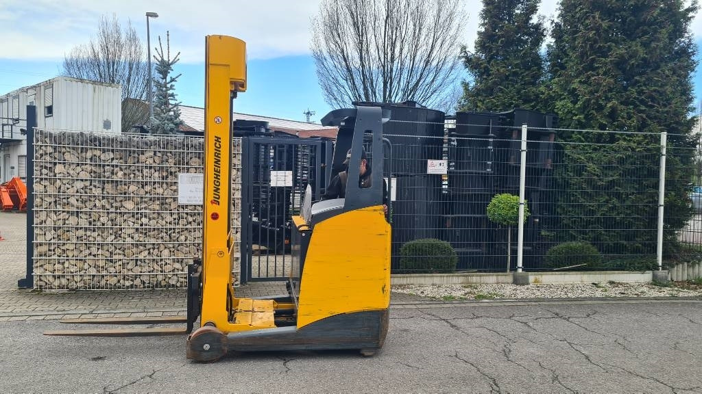 Lükandmastiga tõstuk Jungheinrich ETV 216, Triplex, 6,9 m Hubhöhe, Hubkraft 1.600 kg: pilt 18 Lükandmastiga tõstuk Jungheinrich ETV 216, Triplex, 6,9 m Hubhöhe, Hubkraft 1.600 kg: pilt 18